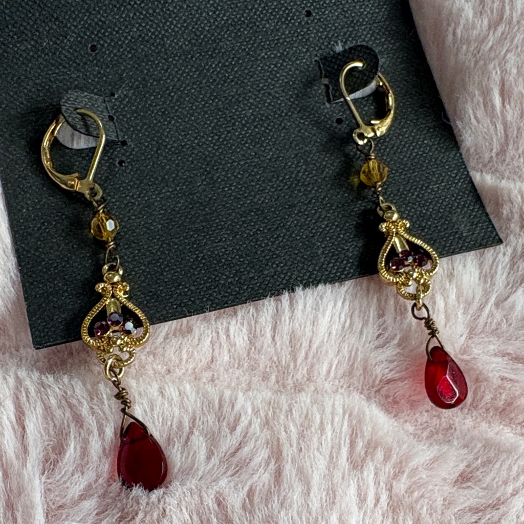 Cookie Lee Gold And Deep Red Teardrop Earrings 10$